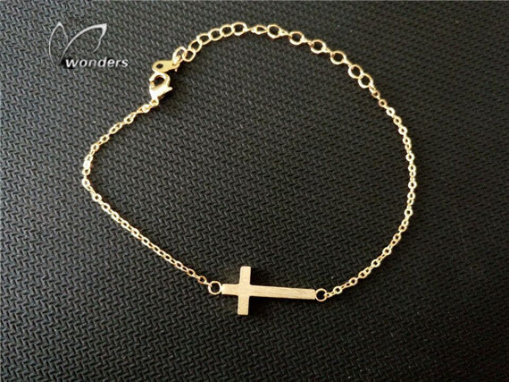 B008 Fashion Sideways Cross Bracelet Stainless Steel Faith Christian Cross Bracelet Simple Tiny Small Horizontal Cross Bracelets