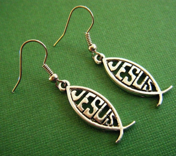 50Pair Vintage Silvers Jesus Fish Charms Drop/Dangle Earrings Jewelry For Girls Women Dress Brand Clothing Accessories P736